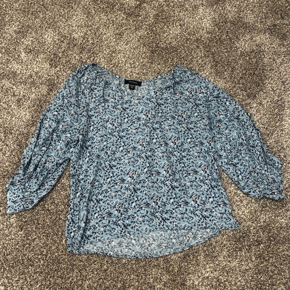 Karen Kane Blue Floral long sleeve Blouse - Picture 1 of 3